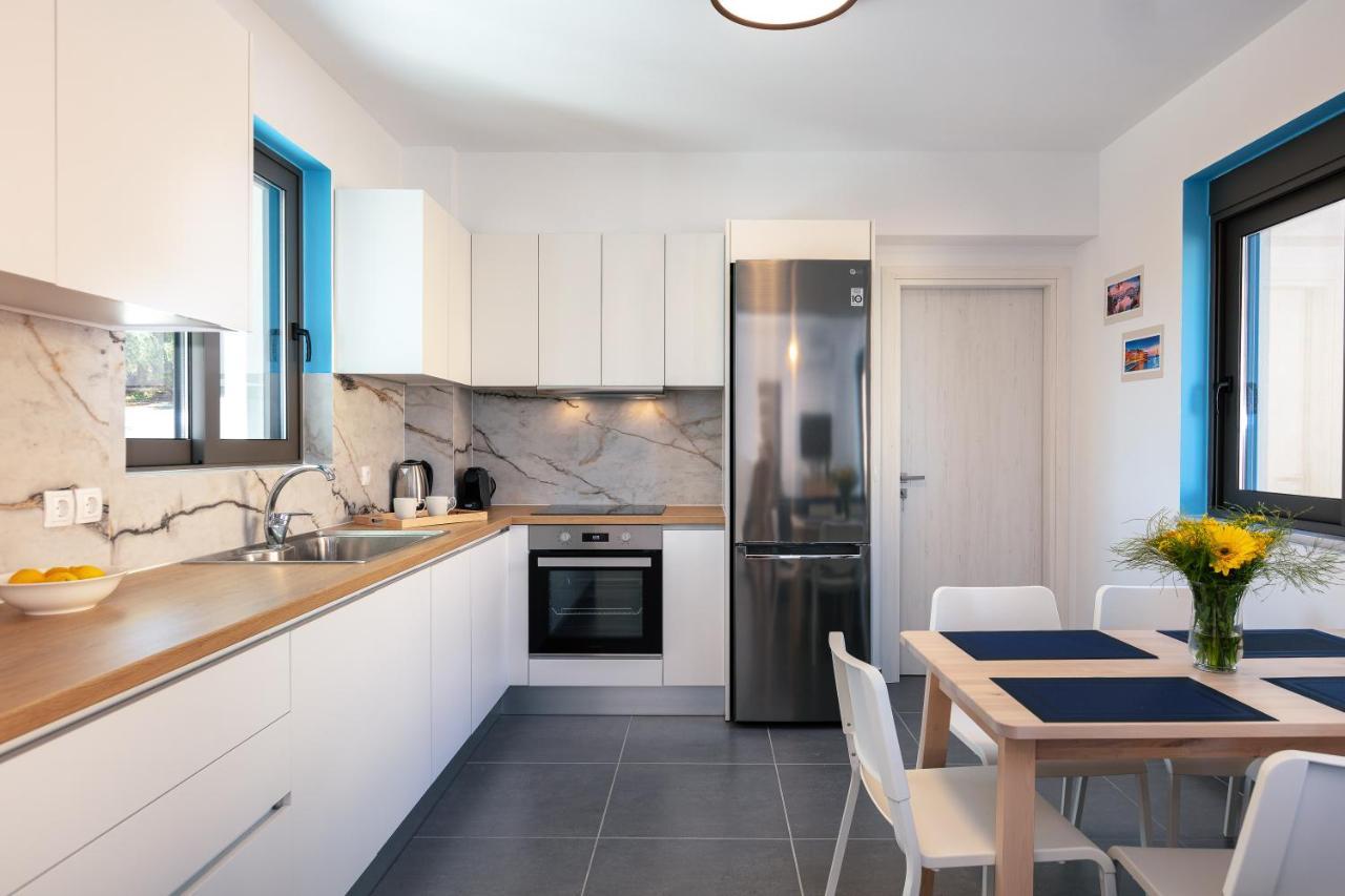 Greek Sky - New Modern Apartment With Shared Pool Ταυρωνίτης Εξωτερικό φωτογραφία