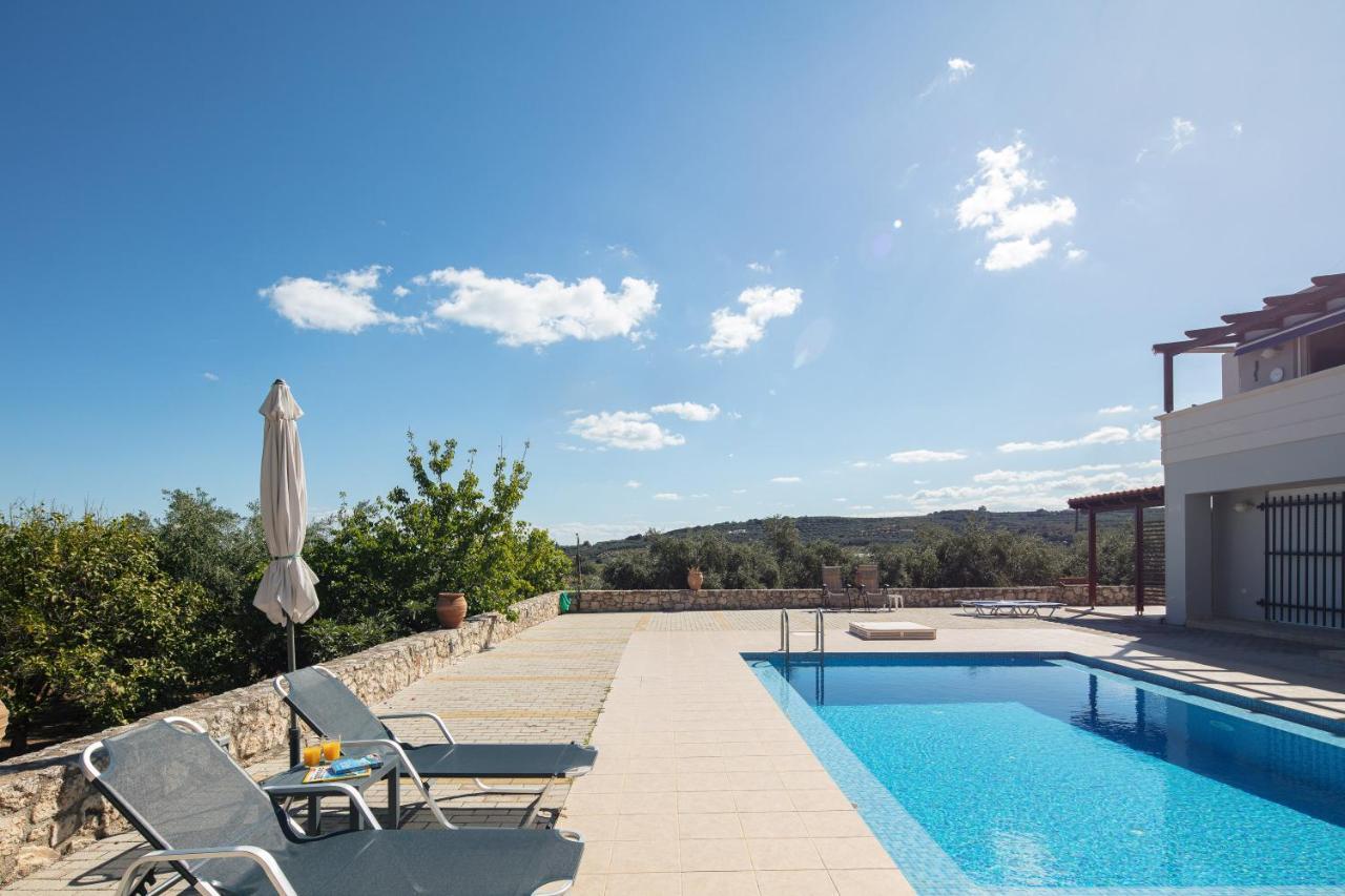 Greek Sky - New Modern Apartment With Shared Pool Ταυρωνίτης Εξωτερικό φωτογραφία