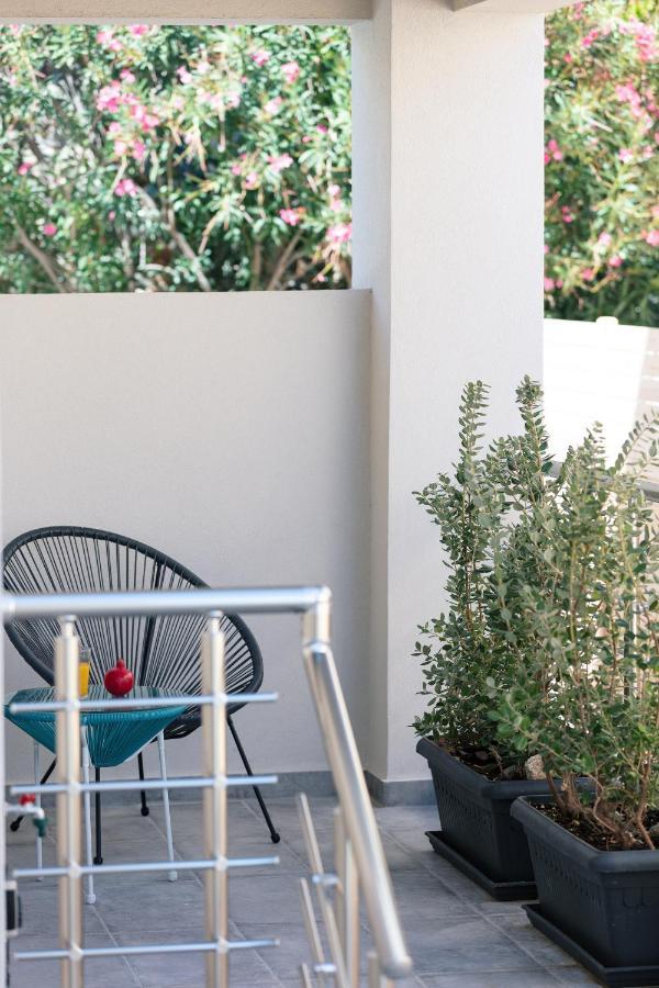 Greek Sky - New Modern Apartment With Shared Pool Ταυρωνίτης Εξωτερικό φωτογραφία