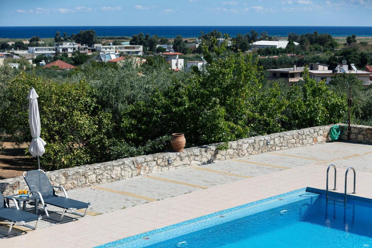Greek Sky - New Modern Apartment With Shared Pool Ταυρωνίτης Εξωτερικό φωτογραφία