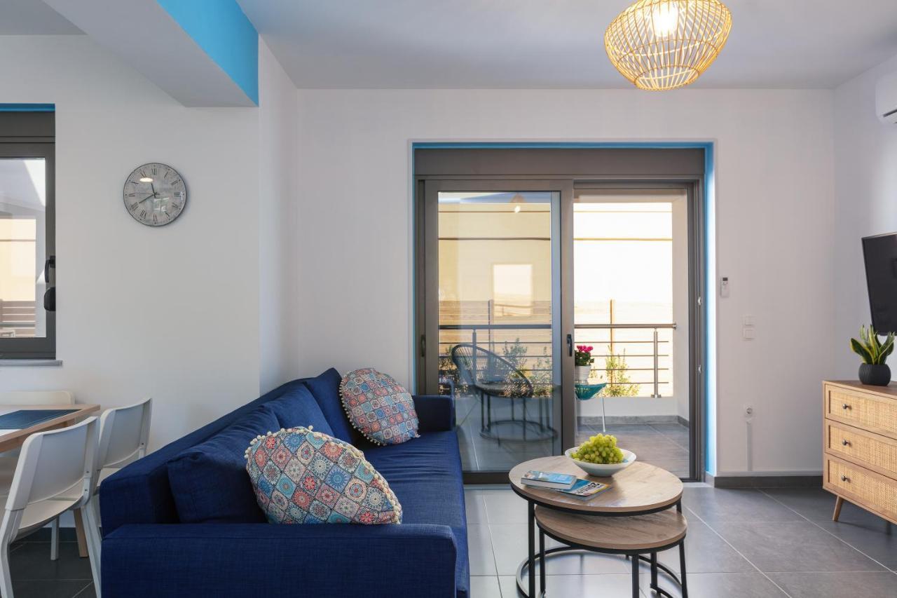 Greek Sky - New Modern Apartment With Shared Pool Ταυρωνίτης Εξωτερικό φωτογραφία