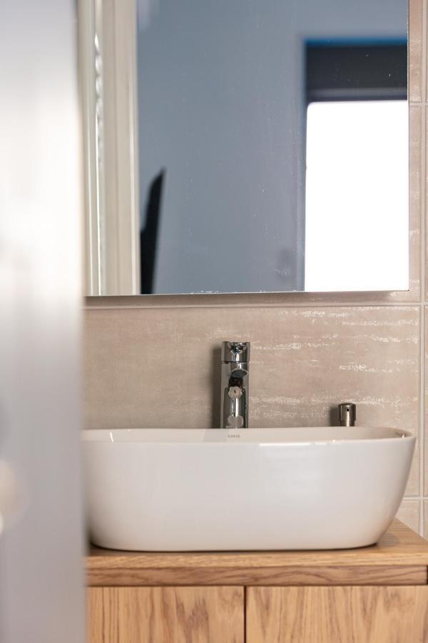 Greek Sky - New Modern Apartment With Shared Pool Ταυρωνίτης Εξωτερικό φωτογραφία