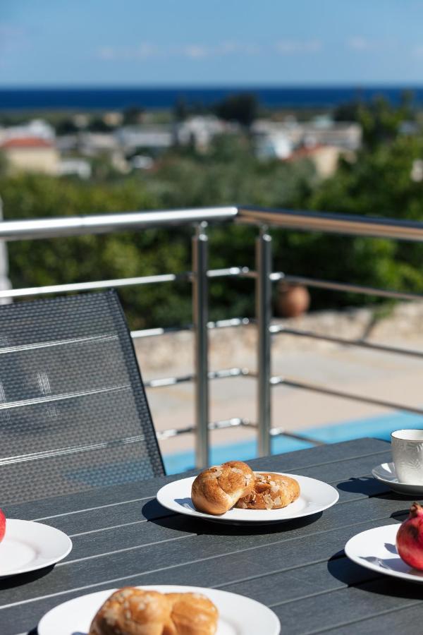 Greek Sky - New Modern Apartment With Shared Pool Ταυρωνίτης Εξωτερικό φωτογραφία